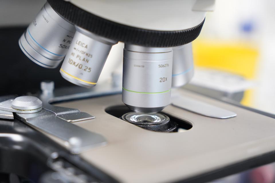 Une nouvelle étape franchie pour les laboratoires des CHU HELORA (Jolimont, Lobbes, Nivelles et Warquignies) !